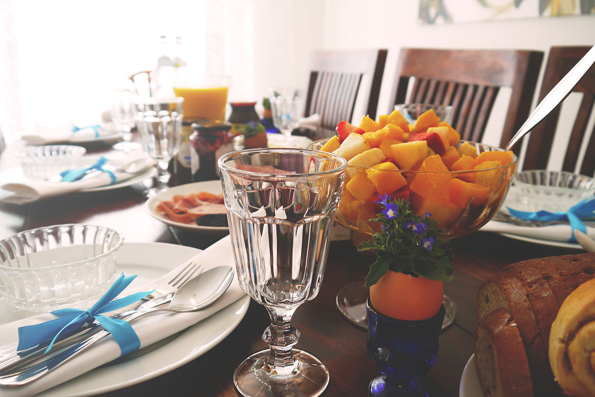 ¡Ponte creativa y decora la mesa de la comida!