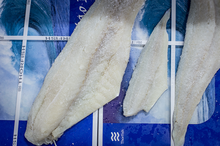 El bacalao en salazón preparado por la empresa Thorfish, en Grindavik (costa oeste de Islandia).