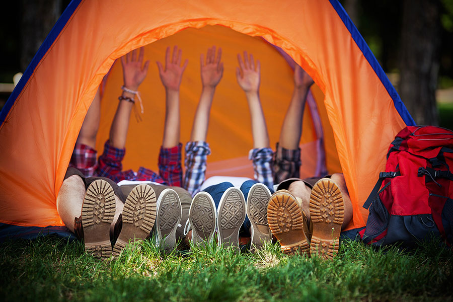 Acampar es la ocasión perfecta para entrar en contacto con la naturaleza.