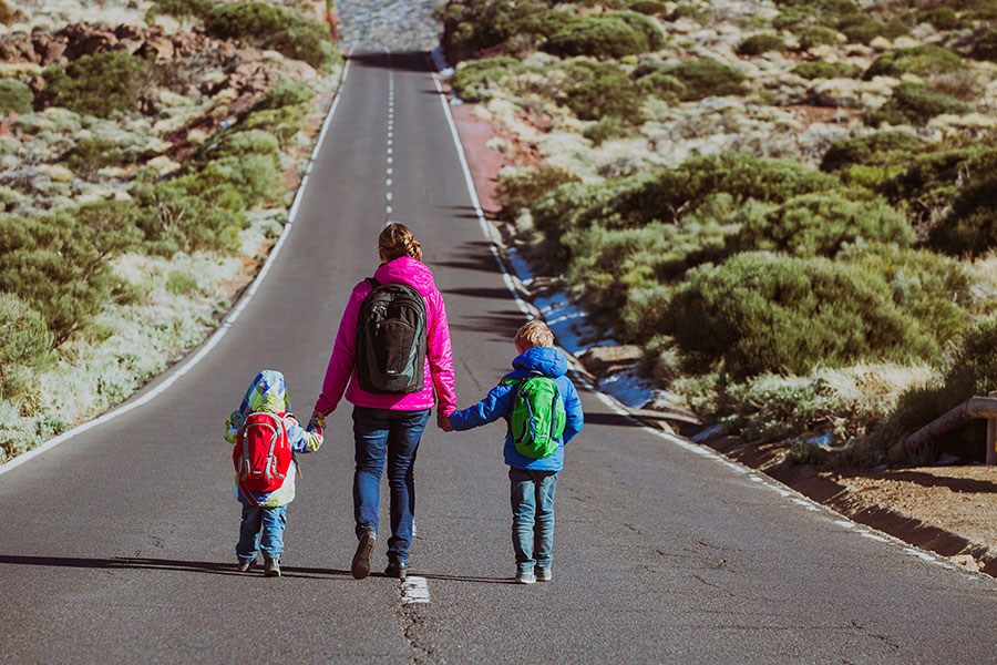 El Power Walking en familia es una actividad muy divertida para los niños.