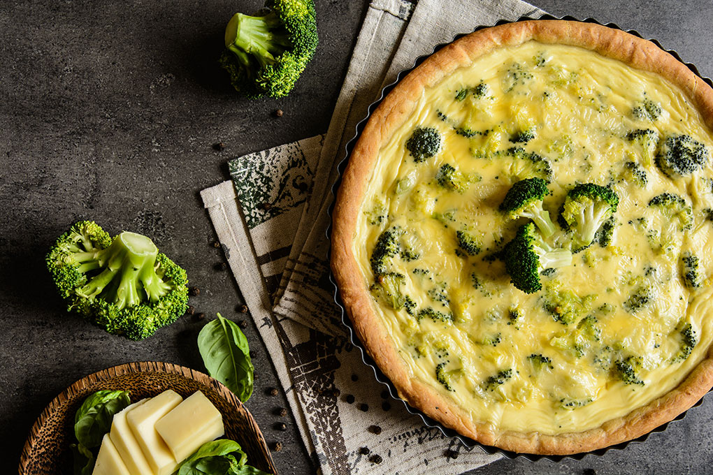 ¡Prueba la quiche con brécol, queso y jamón!